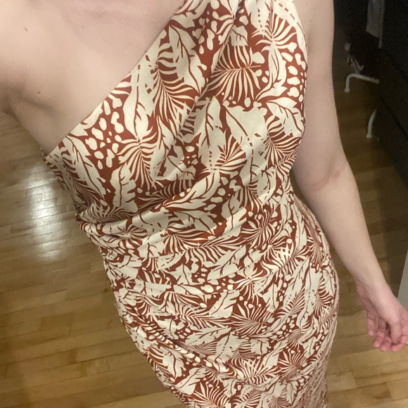 One shoulder midi dress- floral - Picture 2 of 5